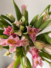 Load image into Gallery viewer, Windsor Box of Blooms (large)