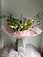 Load image into Gallery viewer, Spring Windsor Box of Blooms (large)