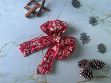 Load image into Gallery viewer, Medium Christmas Wreath ~ local delivery/collection only