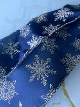 Load image into Gallery viewer, Medium Christmas Wreath ~ local delivery/collection only
