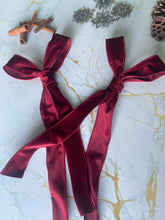 Load image into Gallery viewer, Medium Christmas Wreath ~ local delivery/collection only
