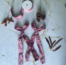 Load image into Gallery viewer, Medium Christmas Wreath ~ local delivery/collection only
