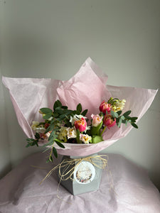 Spring Windsor Box of Blooms (small)