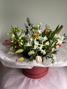 Hatbox of Spring Blooms