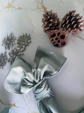 Load image into Gallery viewer, Medium Christmas Wreath ~ local delivery/collection only
